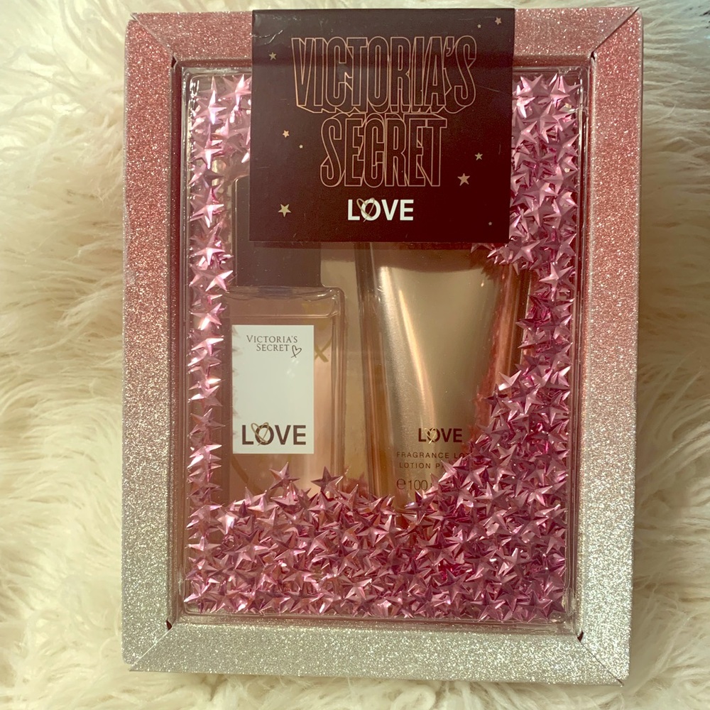 Victoria Secret Love Fragrance Set